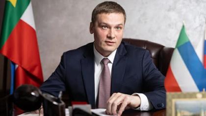 Валентин Коновалов в интервью газете «Ведомости»: «Россия на Москве не заканчивается»
