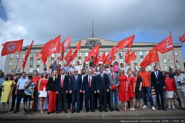 Начался второй день рабочего визита Геннадия Зюганова в Орловскую область