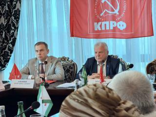 Юрий Афонин на круглом столе в Магасе: Чтобы решать стоящие перед страной задачи, нужно учиться у Ленина, Сталина, Орджоникидзе и других великих советских руководителей