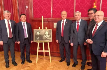 Геннадий Зюганов и другие представители КПРФ приняли участие в праздновании 77-летия образования КНР