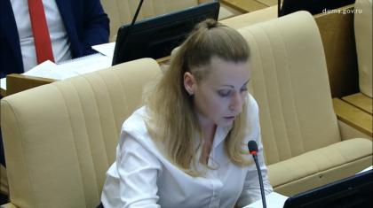 Мария Дробот задала министру финансов вопрос о мерах по поддержке семей и повышению рождаемости