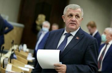 Опыт, системность и контроль: Николай Коломейцев об итогах кадровых назначений в Правительстве и позиции КПРФ
