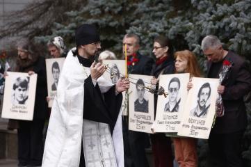Москва. Репортаж о прошедших траурных мероприятиях по погибшим в Останкино 3 октября 1993 года