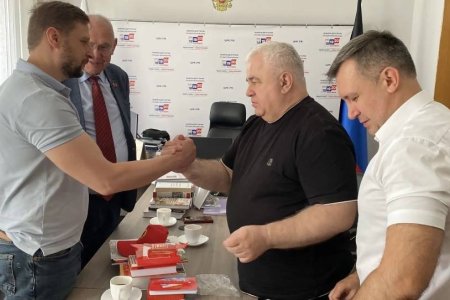 Продолжается рабочая поездка Казбека Тайсаева в ЛНР и ДНР: поддержка фронта, забота о людях и единство братских народов