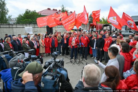 Геннадий Зюганов: Впереди выбор курса победы