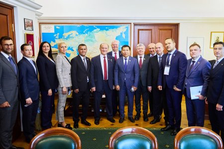 Геннадий Зюганов и Дмитрий Новиков встретились с наблюдателями на выборах в Госдуму из стран ОДКБ
