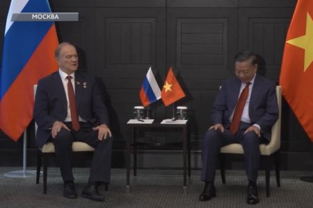 «Красная линия»: Лидер КПРФ Геннадий Зюганов встретился с президентом Вьетнама То Ламом