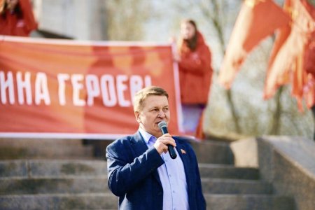 Владислав Егоров: вместо пенсий и писем «Почту России» заставят развозить вино