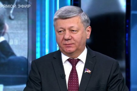 Дмитрий Новиков на Первом канале о возможной встрече глав США, России и Китая и о причинах согласия Европы с героизацией бандеровцев