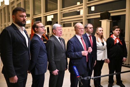 Геннадий Зюганов: Через комсомол прошло почти 200 миллионов человек