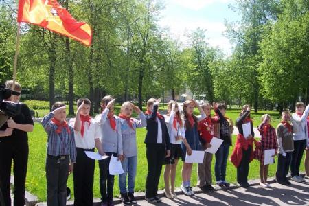 Великий Новгород: Пополнились ряды пионерской организации 