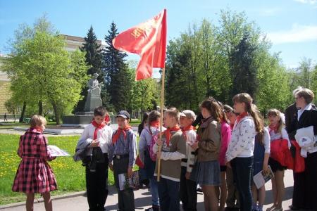 Великий Новгород: Пополнились ряды пионерской организации 