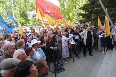 Мы все, взявшись за руки, будем добиваться честных выборов ради наших детей и внуков!