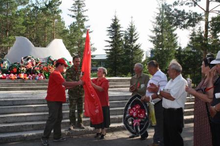 Новосибирская область: Митинг памяти в Краснозёрском 