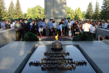 Пограничники  открыли День памяти и скорби в Новосибирске 