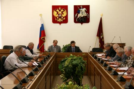 Московские коммунисты инициируют законопроект «О копии Знамени Победы»