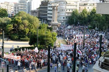 Греция бастует: второй день массовых демонстраций против пресловутой «программы экономии»