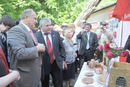 Делегации на семинаре-совещании  партийного актива  Северо-Кавказского и Южного федеральных округов (фоторепортаж)