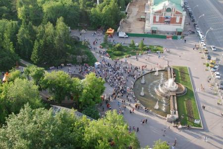 Новосибирск: Томские барабанщики «зажгли» «День Правды» 