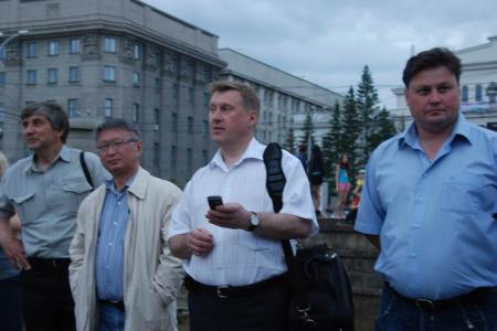 Новосибирск: Томские барабанщики «зажгли» «День Правды» 
