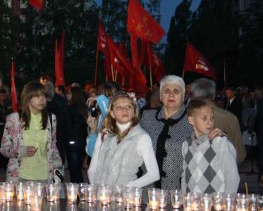 Белгородская область: С.В. Муравленко открыл скульптурный комплекс  в Старом Осколе