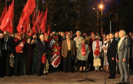 Белгородская область: С.В. Муравленко открыл скульптурный комплекс  в Старом Осколе