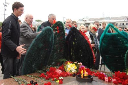 Южно-Сахалинск: Памятные мероприятия с участием коммунистов