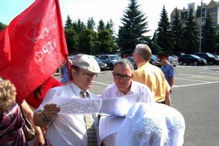 Казань: Состоялся пикет коммунистов против роста цен и тарифов