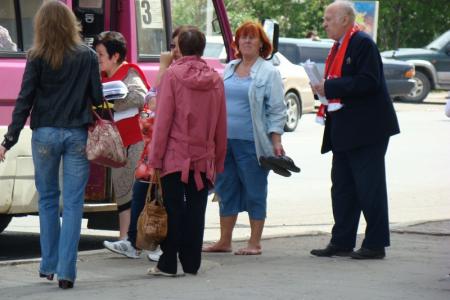 Решения июльского Пленума - в жизнь! Пикет магаданских коммунистов