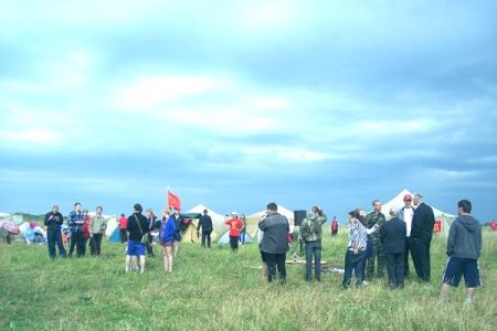 Великий Новгород: Красные флаги вновь реют над Ильмень-озером