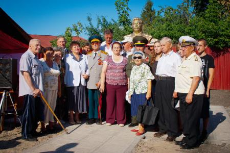 В Пензе открыт памятник Сталину