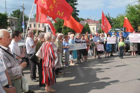 Калуга: Коммунисты заставили мэра выполнить требования горожан