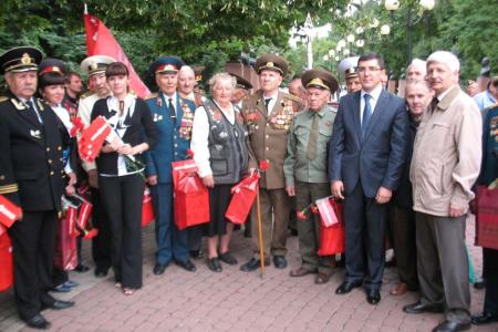 Белгород: Коммунисты и ветераны почтили память воинов-освободителей