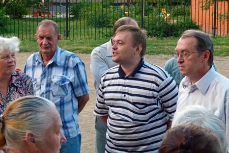 Москва: Жители Солнцево попросили коммунистов помочь с переносом «концлагеря для животных»