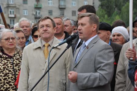Г.А. Зюганов: Сибирскому народному ополчению  – быть! Г.А. Зюганов  прибыл в Новосибирск 