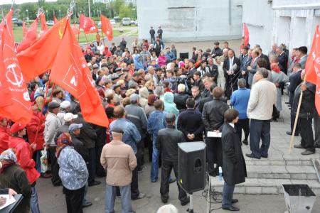 Г.А. Зюганов: «Не дайте  себя обмануть!» Лидер КПРФ посетил Азовский район Омской области 