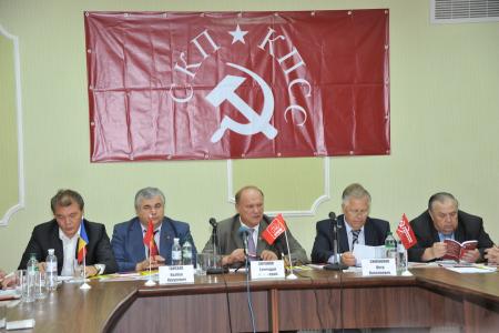 Мы возродим тебя, Советский Союз! Г.А. Зюганов принял участие в памятных мероприятиях «20 лет без СССР», состоявшихся в Донецке