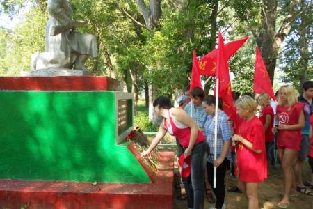 Комсомол - вперед, к победе! В Липецкой области состоялся первый межрегиональный слет ЛКСМ