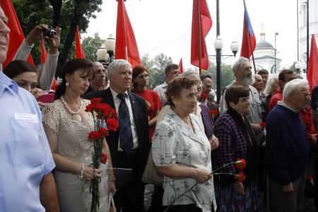 От Воронежа до Вены. Коммунисты почтили память погибших за Родину воинов Воронежского добровольческого полка