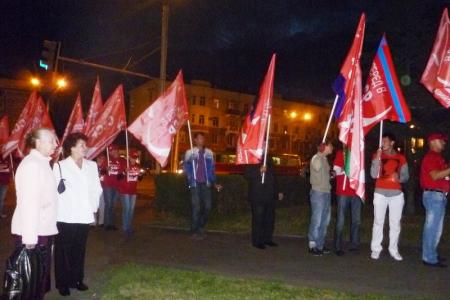 «Эта страна живет в каждом из нас…» Алтайские коммунисты провели митинг в честь Советского Союза и выступили против ликвидации памятника В.И. Ленину