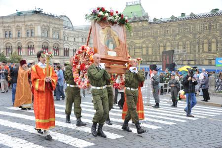 Г.А. Зюганов принял участие в праздновании Дня ВДВ на Красной площади