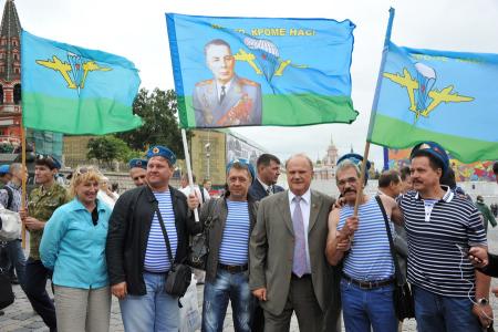 Г.А. Зюганов принял участие в праздновании Дня ВДВ на Красной площади