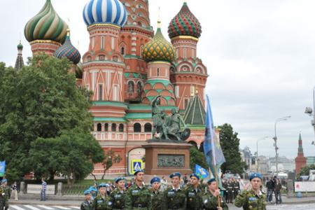 Г.А. Зюганов принял участие в праздновании Дня ВДВ на Красной площади