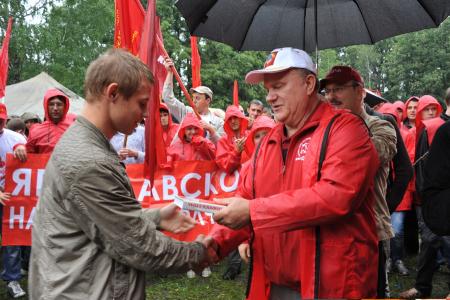 «Зюганова – в президенты!» Визит лидера КПРФ на Орловскую землю