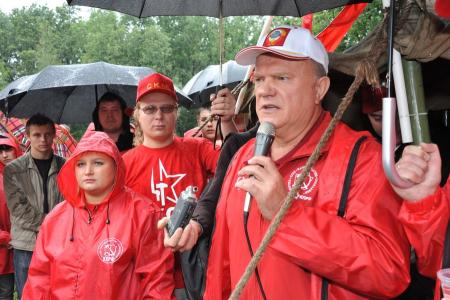 «Зюганов – наш президент!» Рабочая поездка лидера КПРФ и «Народного ополчения» в Орловскую область