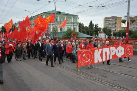 «Зюганов – наш президент!» Рабочая поездка лидера КПРФ и «Народного ополчения» в Орловскую область