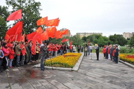 «Зюганов – наш президент!» Рабочая поездка лидера КПРФ и «Народного ополчения» в Орловскую область