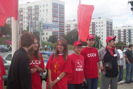 Уфа: Red – парад в честь юбилея газеты коммунистов Башкортостана