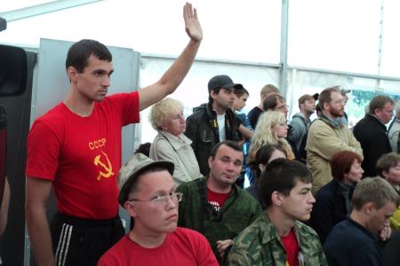 Пермь: Комсомольцы помешали либералам дурачить народ на «Пилораме-2011»