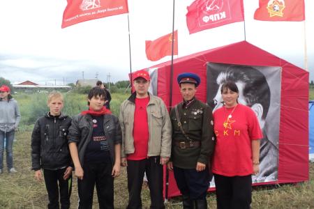 Пермь: Комсомольцы помешали либералам дурачить народ на «Пилораме-2011»